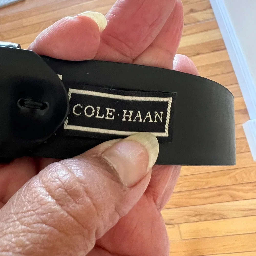 Cole Haan Black Leather Belt Silver Buckle‎ Men's Dress Casual 42x1.5